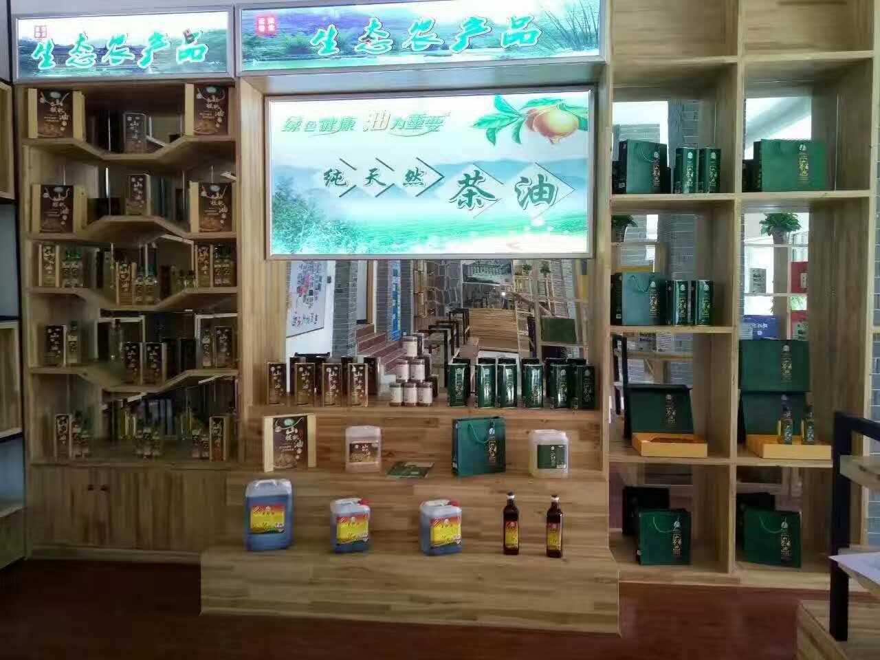 常德液壓壓榨機(jī),常德固液分離機(jī),常德壓濾機(jī),常德粉碎機(jī) 常德液壓壓榨機(jī),常德固液分離機(jī),常德壓濾機(jī),常德粉碎機(jī)